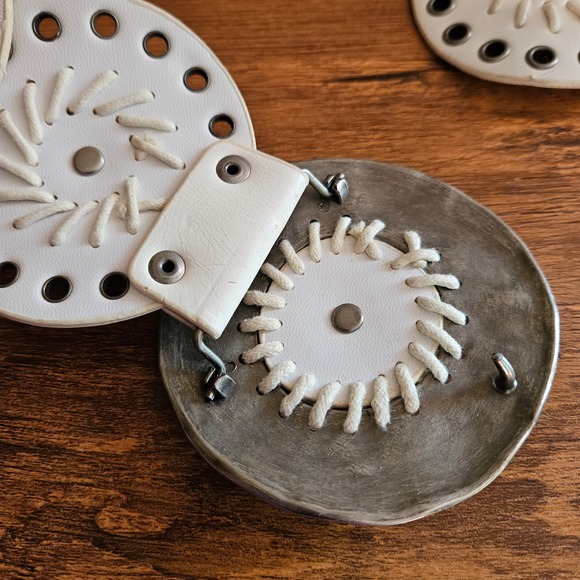 Western Concho Belt White Faux Leather Circles Silver Floral Medallions Large - Picture 6 of 7